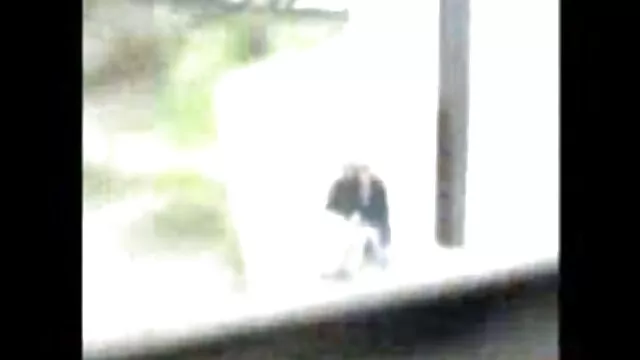 Je veux te montrer branlette dans voiture le nouveau jean skinny sexy que je viens de recevoir