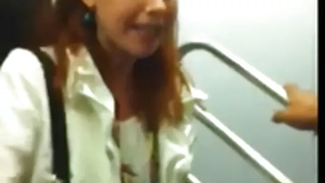 Professeur, Isabelle, 53ans, laisse éclater son cote salope! video sexe voiture