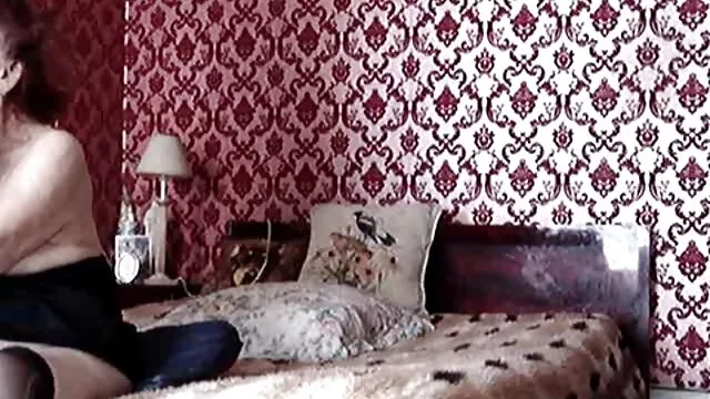 Jumelé video branlette voiture avec un étudiant - elle est venue deux fois!
