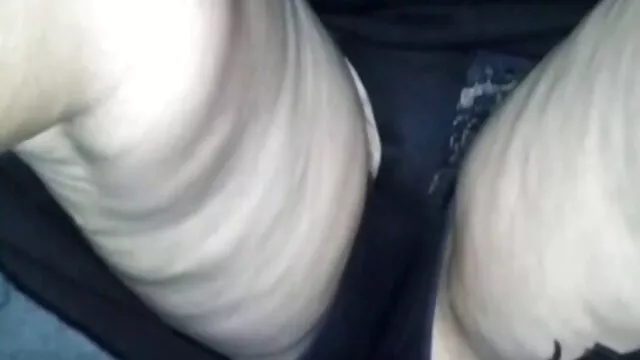 Femme baise et suce une bite voiture porn noire pour la première fois