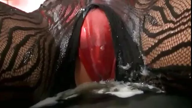 Mon fantasme de grosse bite noire se sex voiture video transforme en dépendance
