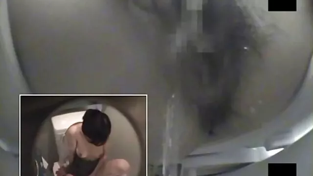 Hot amateur babe aime le sexe anal toute la journée branlette dans une voiture