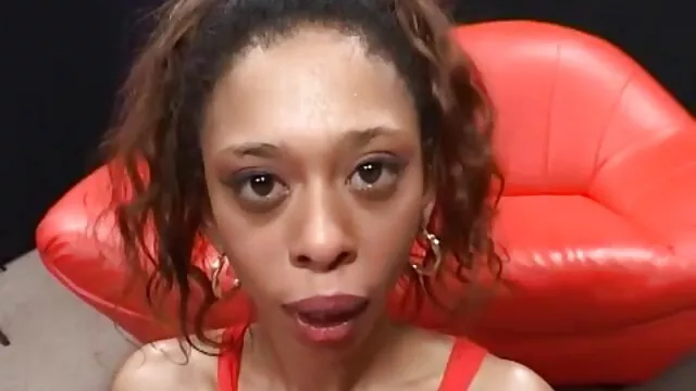 LETSDOEIT - La fille allemande Coco Kiss devient sexe video voiture hardcore avec le patron