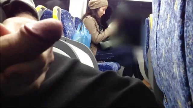 Une fille dominicaine épaisse ne parle pas porno dans une voiture anglais mais sait comment sucer
