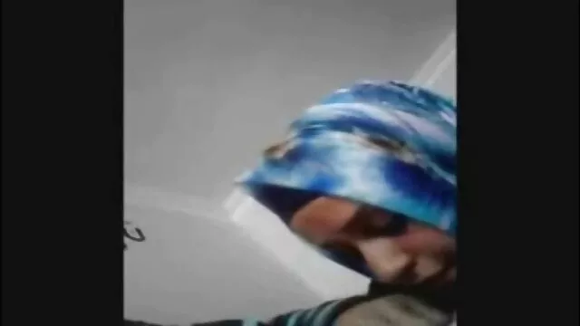 Amateur video de sexe dans une voiture fille