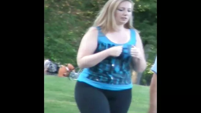 Gros video sexe dans voiture seins fille s'amusant