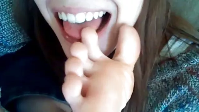 Trio interracial pour video de sex voiture la première fois avec une MILF échangiste en ébène
