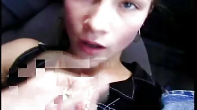 Salope blanche aime la sexe en voiture video BBC