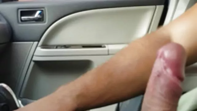 Secrétaire latine chaude se youporn voiture fait baiser par son patron allemand